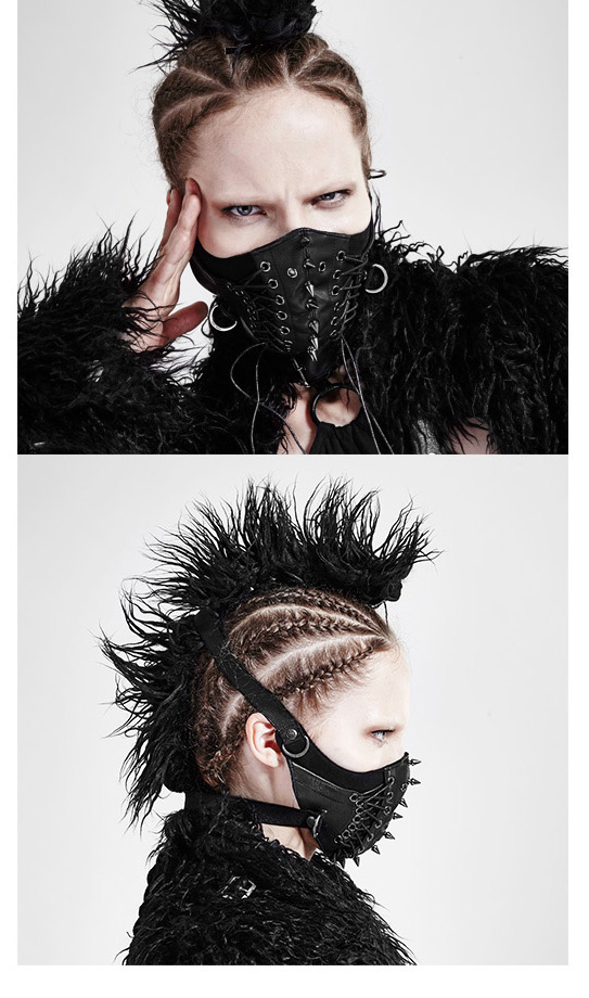 Masque cuir spikes et laçage