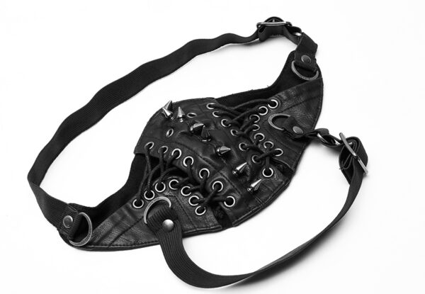 Masque cuir spikes et laçage