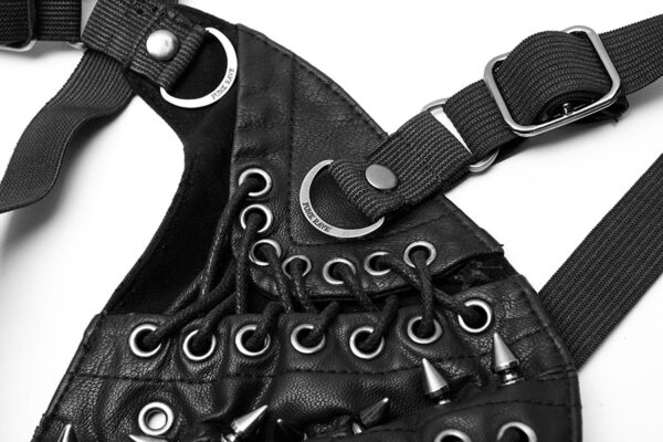 Masque cuir spikes et laçage