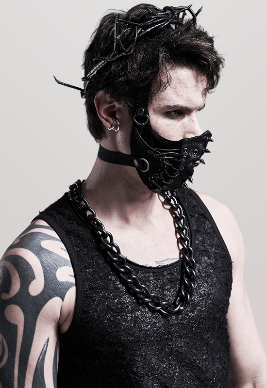 Masque cuir spike et laçage