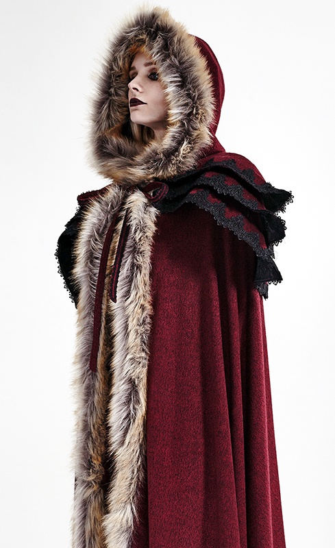 Cape volants brodés Rouge Cape volants brodés Rouge