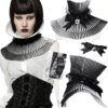 Collerette haute plissée