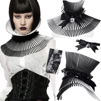 Collerette haute plissée