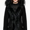 Manteau à fausse fourrure et dentelle Manteau à fausse fourrure et dentelle