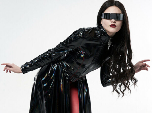 Manteau vinyle reflets scarabée