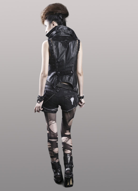 Short en jeans destroy à spikes