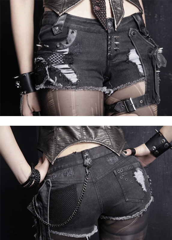 Short en jeans destroy à spikes