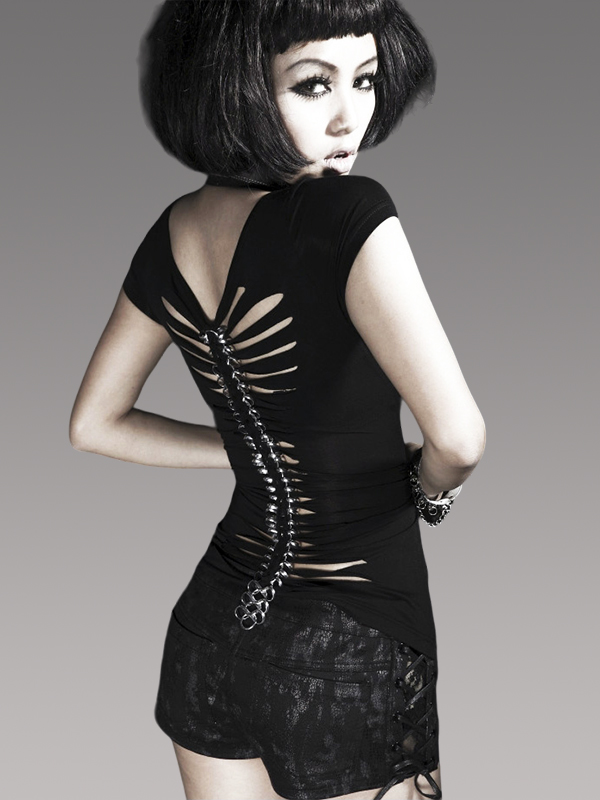 T-Shirt crâne et colonne vertébrale métallique T-Shirt crâne et colonne vertébrale métallique