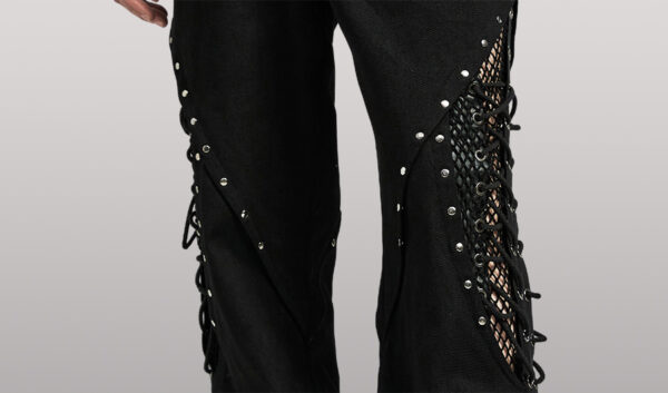 Pantalon flare avec résille et clous