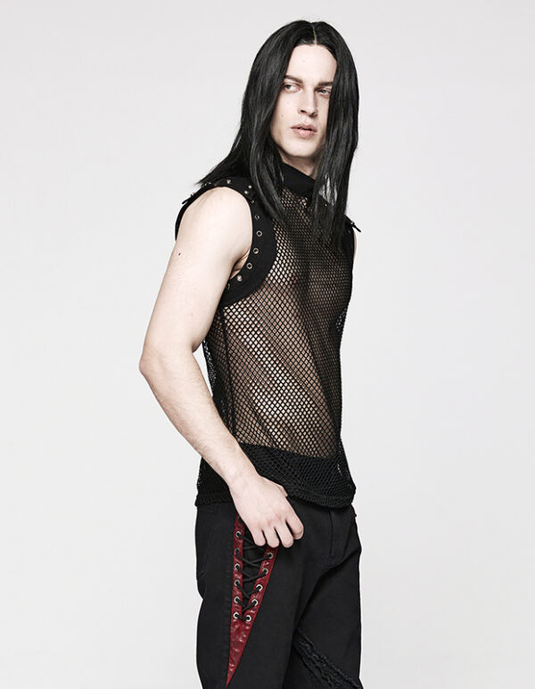 Débardeur en résille et jeans clouté Débardeur en résille et jeans clouté