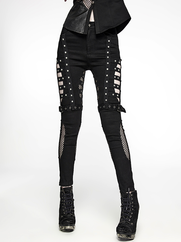 Jeans à découpes et à clous