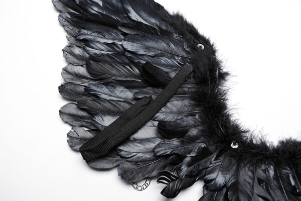Ailes noires en plume et faux cuir à chaînes