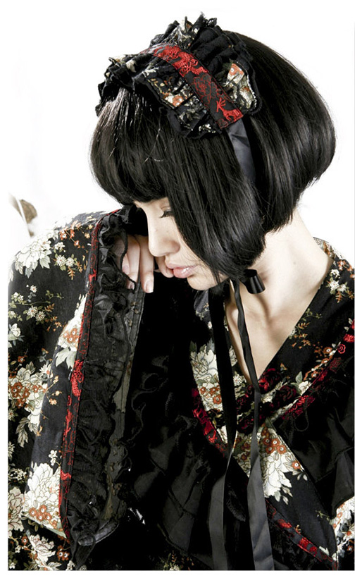 Ensemble kimono + leg warmers + headdress Ensemble kimono + leg warmers + headdress