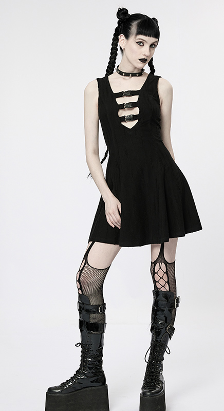 Robe patineuse à décolleté avec sangles