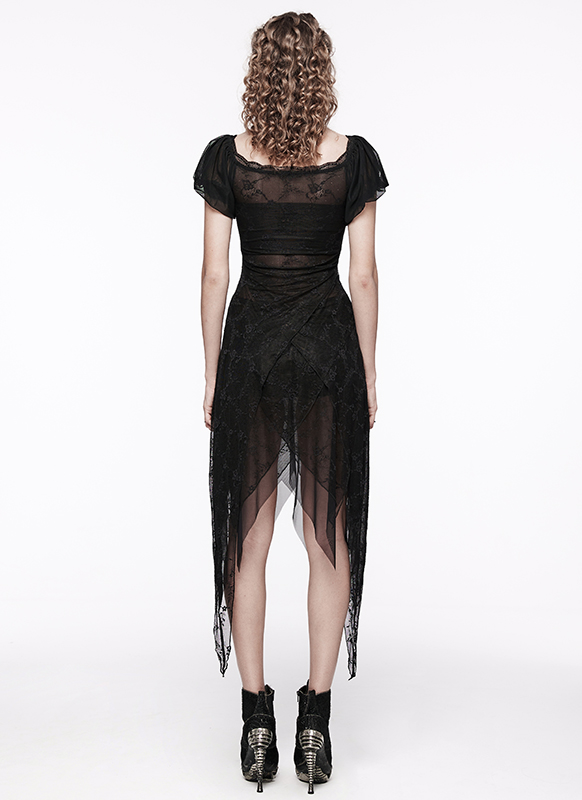 Robe en dentelle à spikes noirs