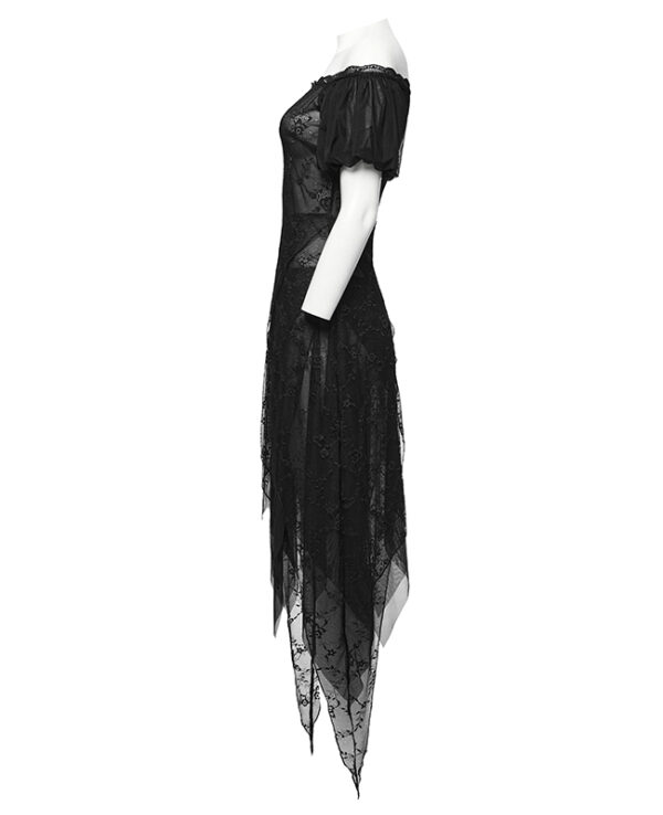 Robe en dentelle à spikes noirs