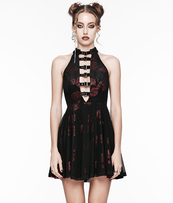 Robe en velours et résille à roses rouges