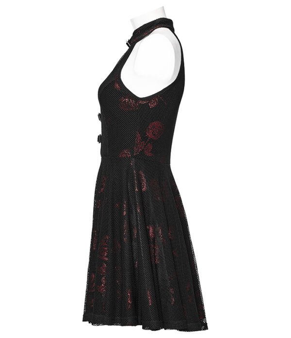 Robe en velours et résille à roses rouges