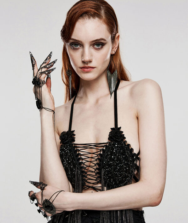 Paire de bijoux de main à roses noires et griffes Paire de bijoux de main à roses noires et griffes