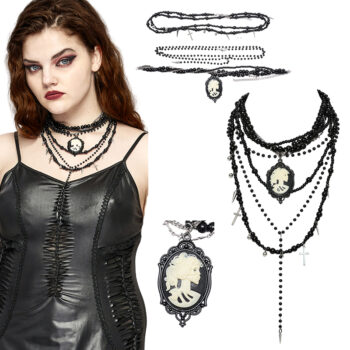 Set de 3 colliers avec pendentifs croix et camée crâne