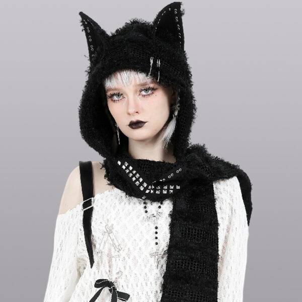 Bonnet écharpe à oreilles de chat et clous
