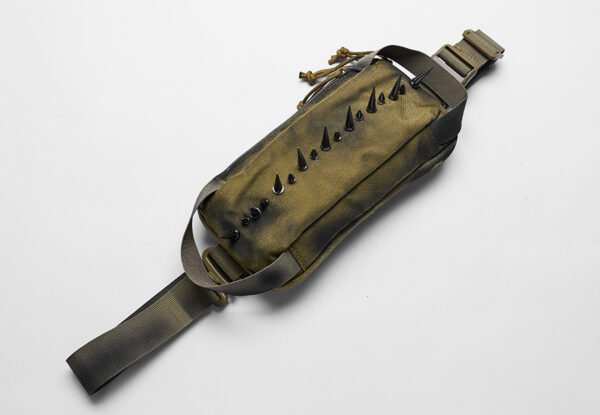 Sac banane à pointes métalliques Kaki Sac banane à pointes métalliques Kaki