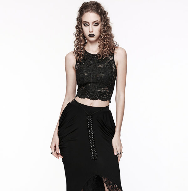 Haut en dentelle avec croix brodée