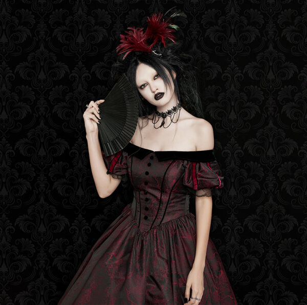 Robe de mariée romantique en jacquard rouge