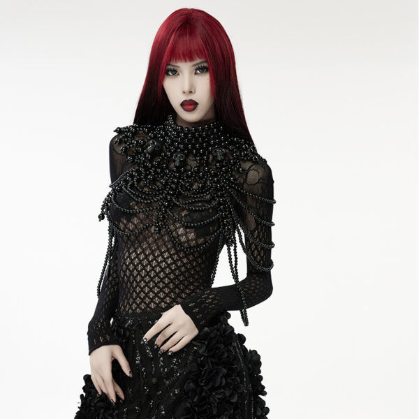 Collier plastron en perles noires à têtes de mort Collier plastron en perles noires à têtes de mort