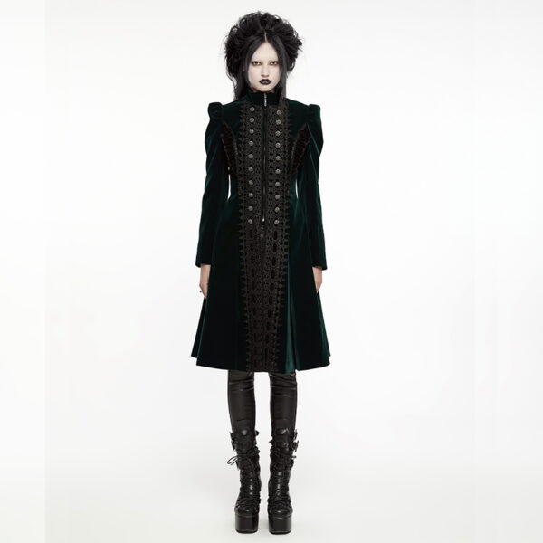 Manteau en velours vert foncé à volants et broderies